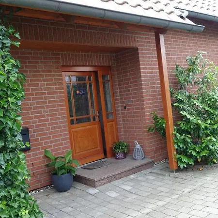 Privatunterkunft Mit Bad Privat Zentrum-strandnah Neubrandenburg